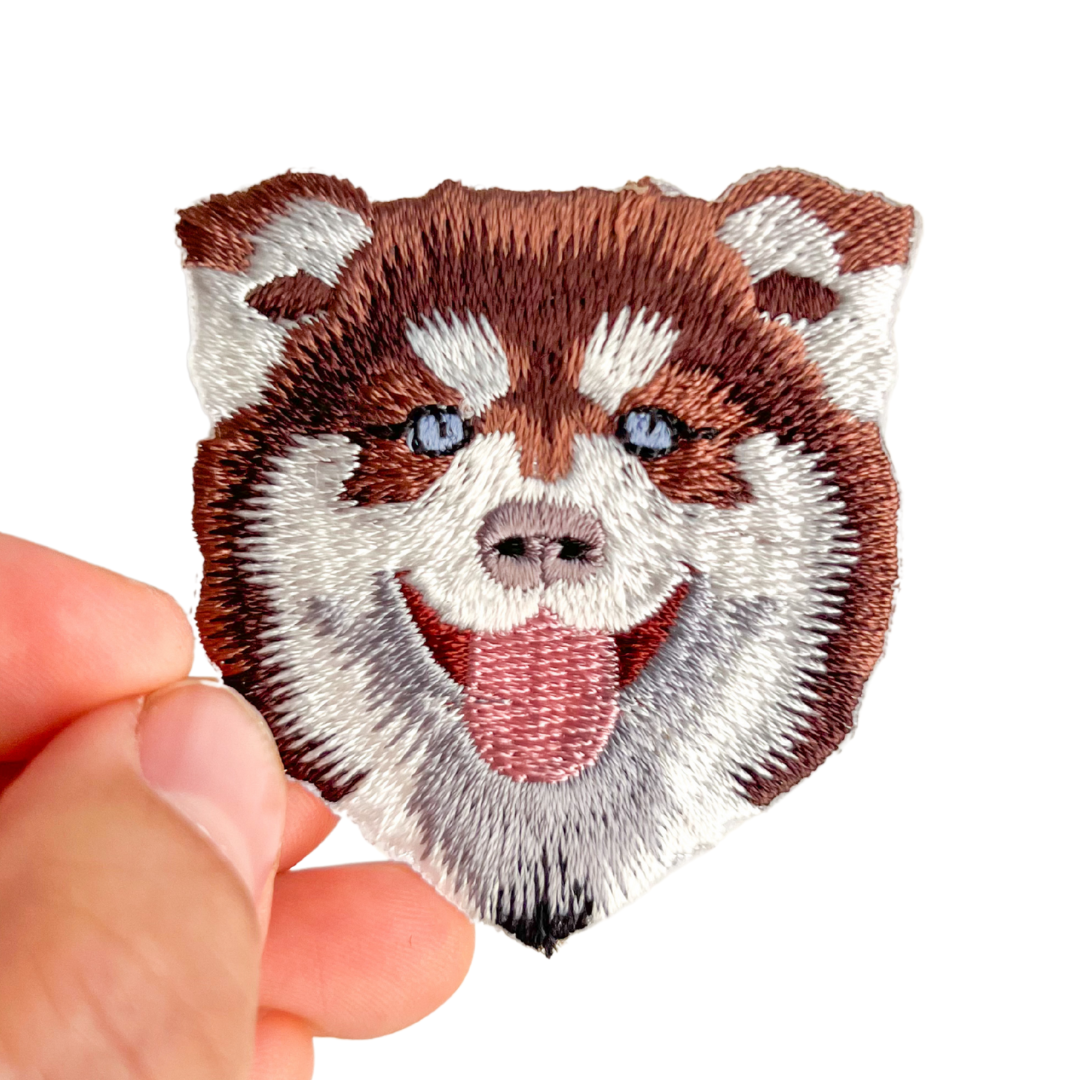 Cute Alaskan Malamute Dog Iron-On Embroidered Patch