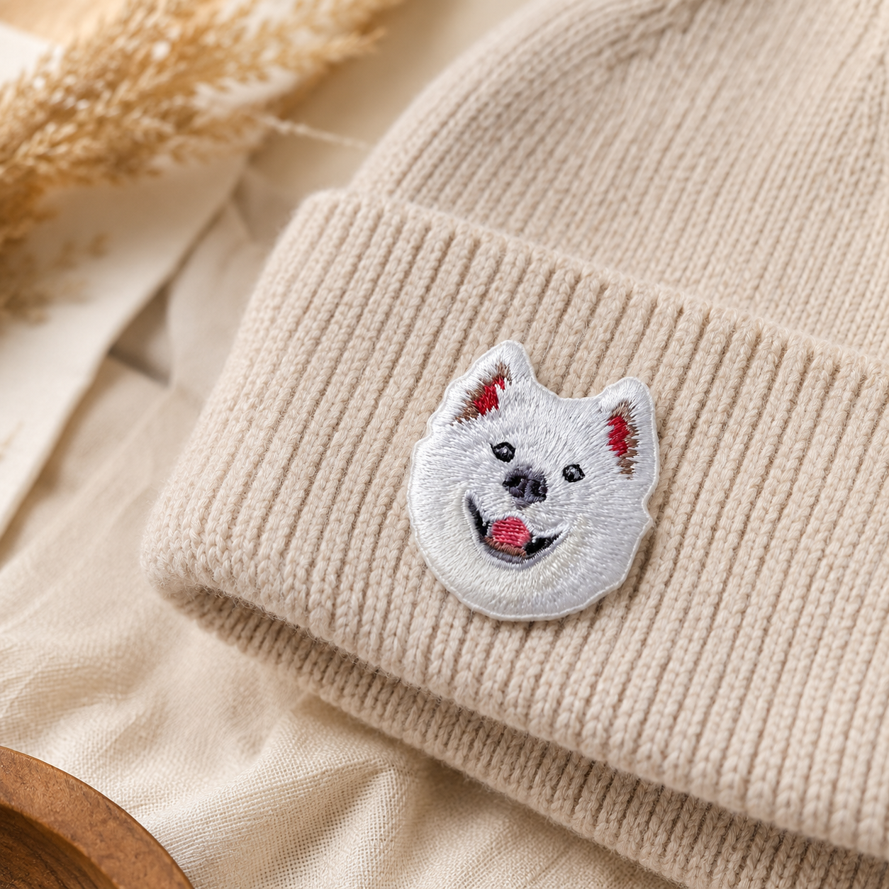 Cute Samoyed Dog Iron-On Embroidered Patch